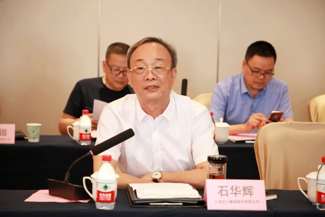 庆祝建党百年华诞 商会组织企业家走进ag旗舰厅开展参观座谈等活动(图3)