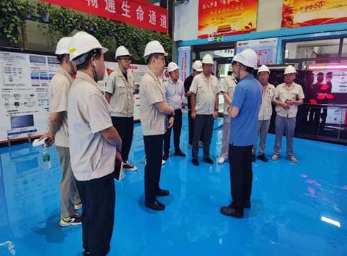 上海ag旗舰厅集团赴神东煤炭集团设备维修中心考察学习(图2)