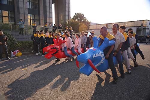 秋韵飞扬 活力绽放 | 上海ag旗舰厅集团秋季运动会取得圆满成功(图5)