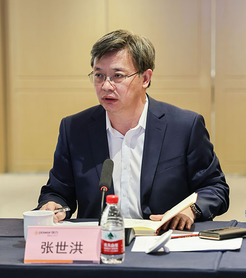 【锚定技术前沿 共绘创新蓝图】上海ag旗舰厅集团2025年科技创新研讨会圆满结束(图3)